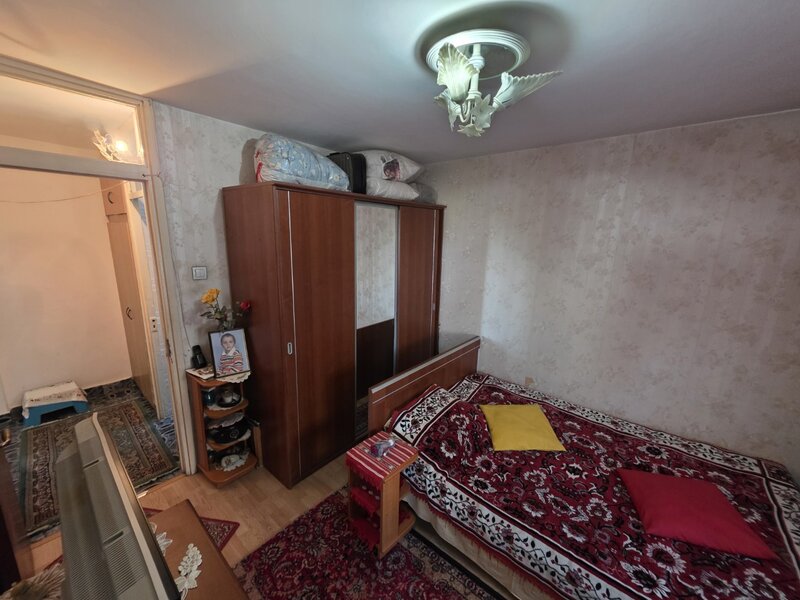 1 Decembrie 1918, 15 minute metrou, Auchan, bloc 1980, 2 gr. sanitare