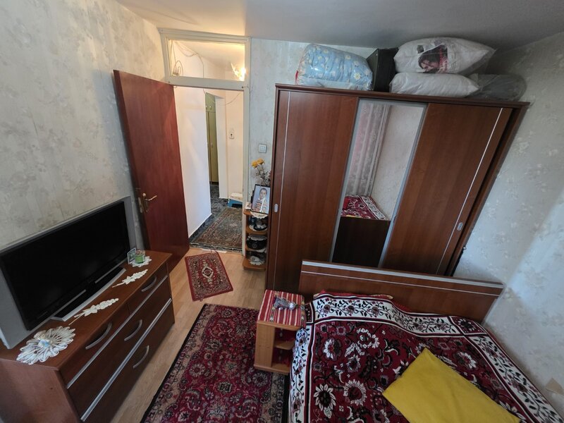 1 Decembrie 1918, 15 minute metrou, Auchan, bloc 1980, 2 gr. sanitare